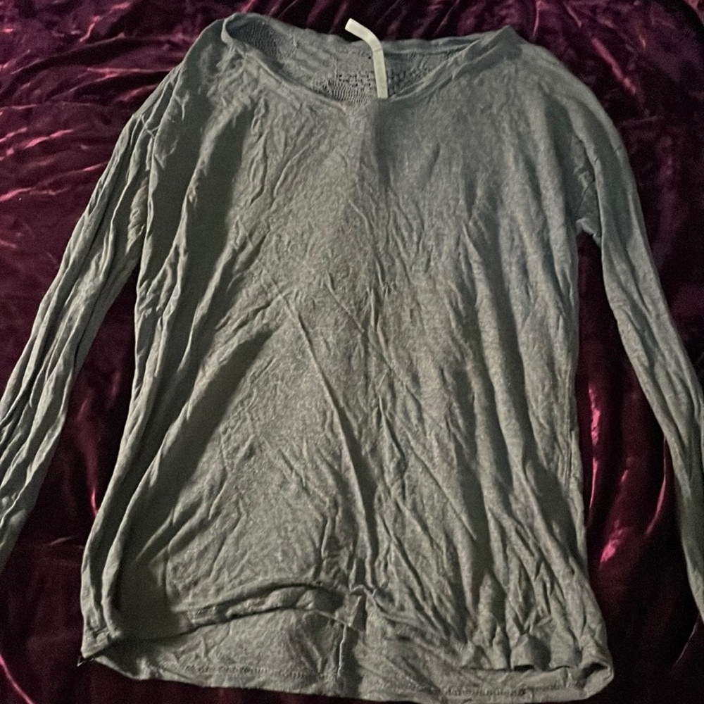 Bozzolo - loose fit long sleeve top w/ laced top back.